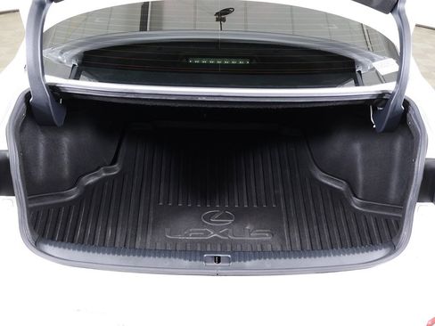 Used 2019 Lexus IS 300 F Sport image 22