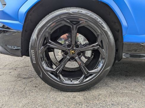 Used 2021 Lamborghini Urus AWD/4WD image 56