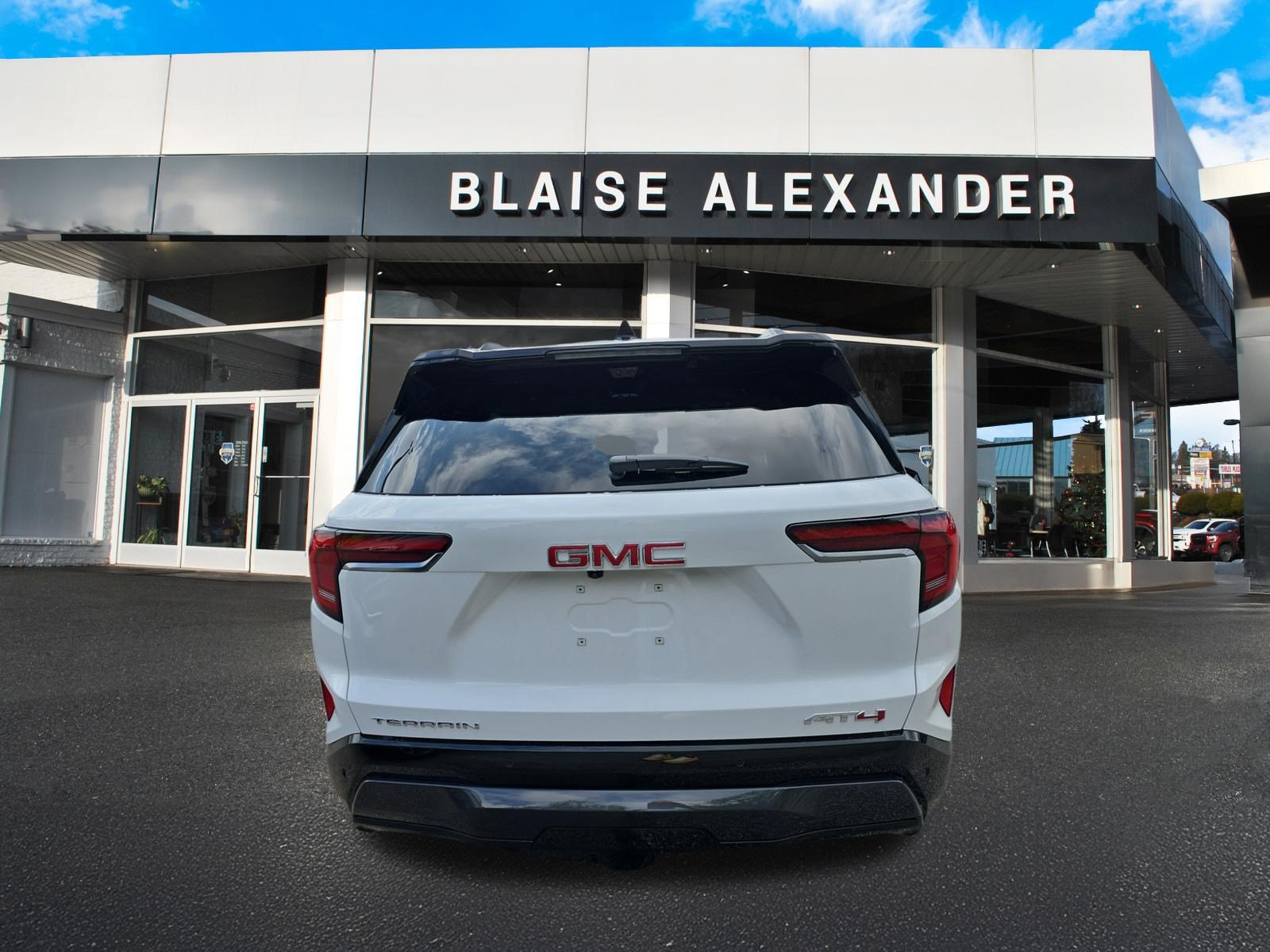 New 2027 GMC Terrain AT4 w/ Convenience Package III AWD/4WD image 4