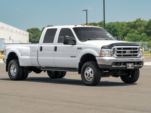 Used 2000 Ford F350 Lariat image 11