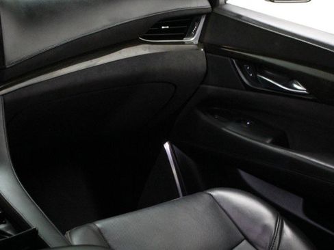 Used 2020 Cadillac Escalade ESV Platinum image 24