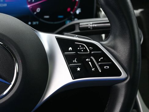 Used 2023 Mercedes-Benz GLC 300 GLC 300 image 10