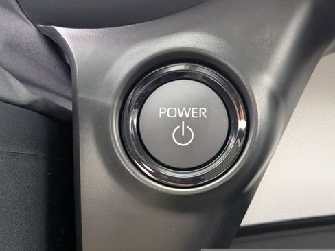 New 2026 Toyota Sienna XLE FWD image 29