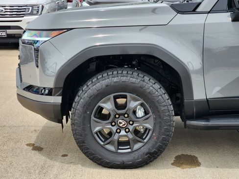 Used 2025 Lexus GX 550 AWD/4WD image 8
