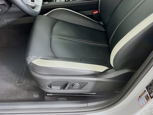 New 2025 Kia K5 GT-Line image 4