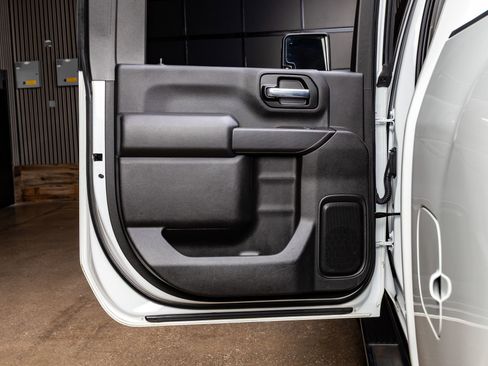 Used 2020 GMC Sierra 2500 4x4 Crew Cab w/ Gooseneck/5TH Wheel Package image 36