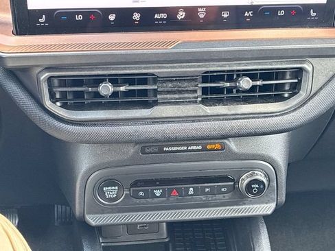 Used 2025 Ford Bronco Sport Outer Banks w/ Outer Banks Tech Package+ AWD/4WD image 21