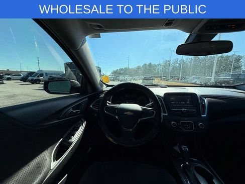 Used 2017 Chevrolet Malibu LS image 13