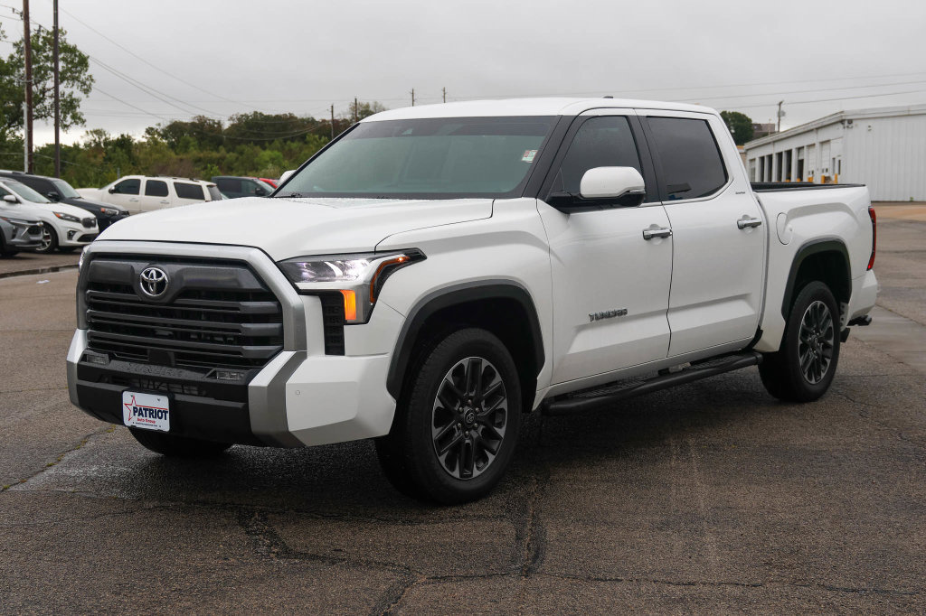 Used 2026 Toyota Tundra Limited w/ Power Package AWD/4WD image 6