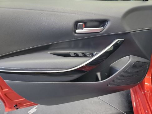 Used 2019 Toyota Corolla XSE FWD image 13