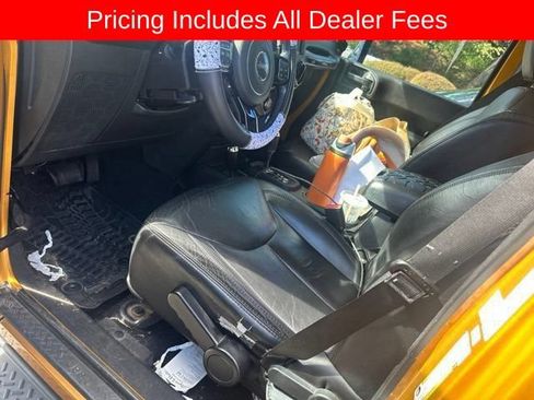 Used 2014 Jeep Wrangler Unlimited Sahara AWD/4WD image 3