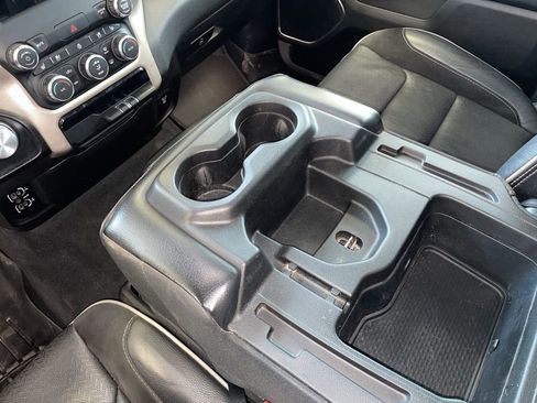 Used 2019 RAM 1500 Laramie image 9