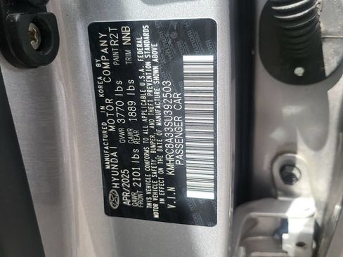 Used 2025 Hyundai Venue SEL FWD image 5