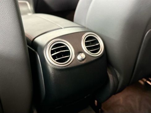 Certified 2022 Mercedes-Benz GLC 43 AMG 4MATIC image 24