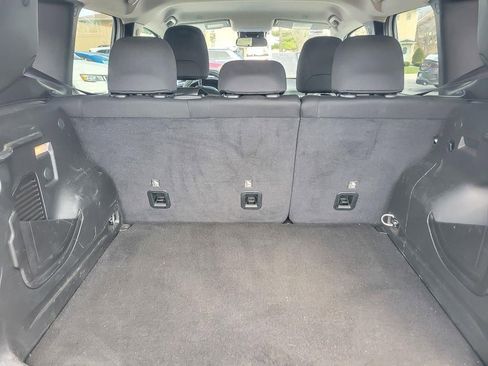 Used 2023 Jeep Renegade Latitude AWD/4WD image 21