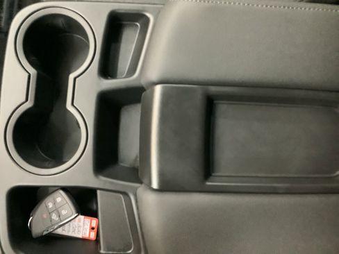 New 2026 GMC Sierra 2500 SLE w/ Preferred Package image 25