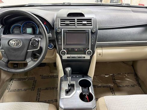 Used 2012 Toyota Camry XLE FWD image 24