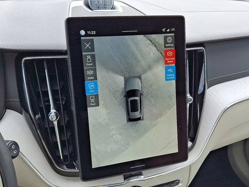 New 2026 Volvo XC60 T8 Ultra AWD/4WD image 14