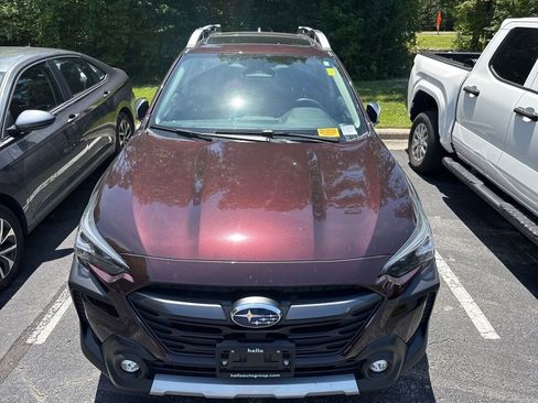 Used 2025 Subaru Outback Touring AWD/4WD image 5