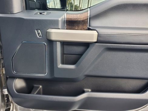 Certified 2022 Ford F250 Lariat w/ Lariat Ultimate Package image 37