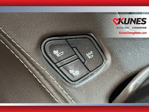 Used 2015 Chevrolet Suburban LTZ AWD/4WD image 32