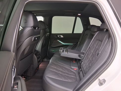 Certified 2024 BMW X5 xDrive40i w/ Premium Package AWD/4WD image 14