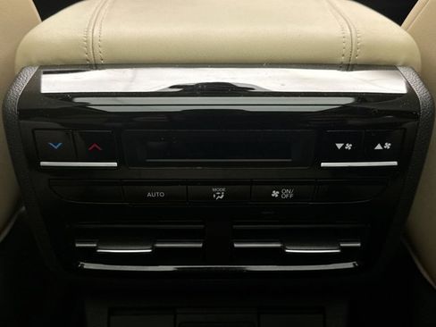 Used 2023 Acura MDX SH-AWD w/ Technology Package image 22
