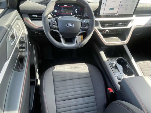 New 2026 Ford Explorer ST-Line w/ ST-Line Street Pack AWD/4WD image 11
