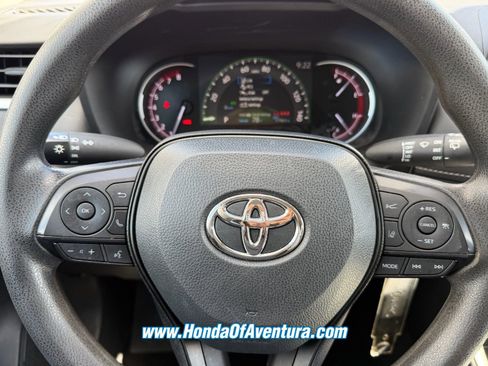 Used 2023 Toyota RAV4 LE FWD image 17