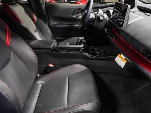 New 2026 Toyota Prius Plug-In Hybrid FWD image 19