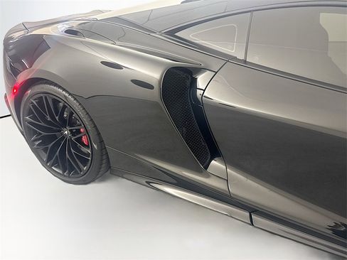 Used 2023 McLaren GT image 26