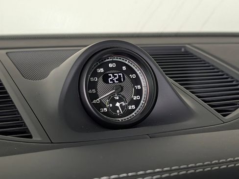 New 2026 Porsche Macan Turbo AWD/4WD image 31