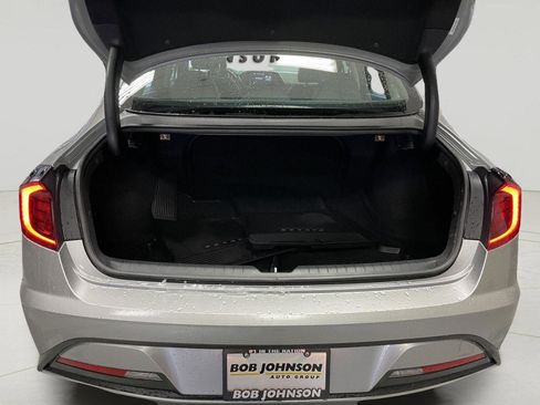 Used 2020 Hyundai Sonata Blue w/ Winter Weather Package image 10