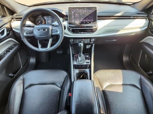 Used 2023 Jeep Compass Limited AWD/4WD image 12