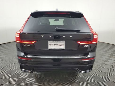 Used 2023 Volvo XC60 B5 Plus w/ Climate Package AWD/4WD image 7