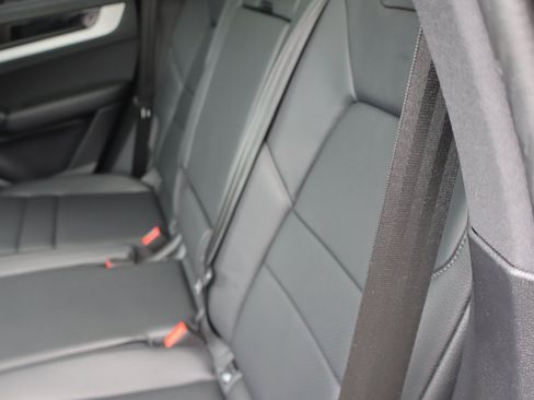 Used 2024 Porsche Cayenne S AWD/4WD image 23