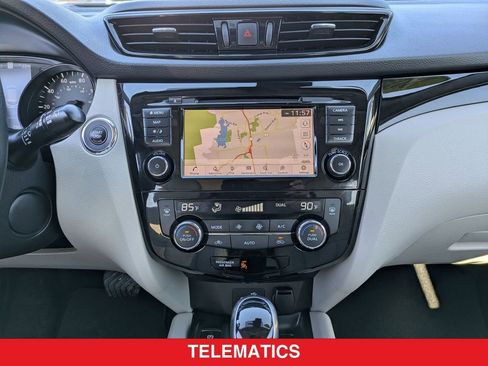 Certified 2022 Nissan Rogue Sport SL image 34