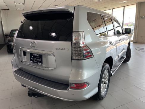 Used 2015 Lexus GX 460 image 9