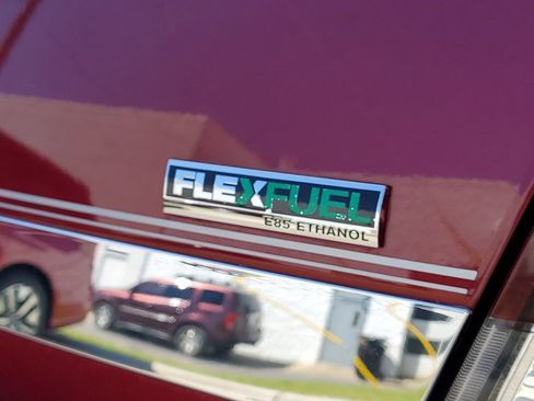Used 2011 Chevrolet Impala LT w/ Luxury Edition Package FWD image 7