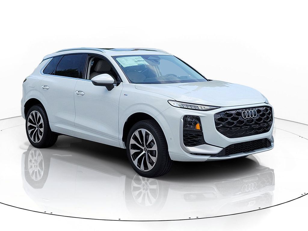 New 2026 Audi Q3 quattro 2.0T AWD/4WD image 1