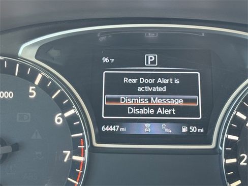 Used 2020 Nissan Pathfinder SV image 19