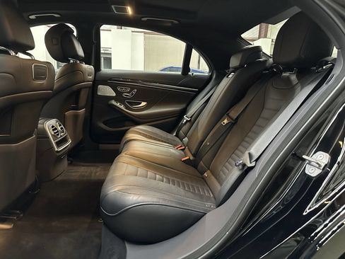 Used 2018 Mercedes-Benz S 560 S 560 4MATIC AWD 4dr Sedan image 13
