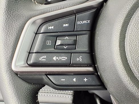 Certified 2025 Subaru Outback Limited AWD/4WD image 17