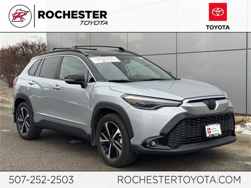 Certified 2025 Toyota Corolla Cross AWD Hybrid w/ Convenience Package image 1