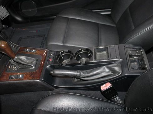 Used 2004 BMW 325Ci Coupe image 28