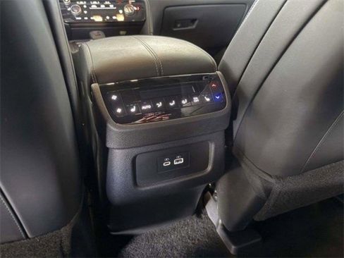 Used 2025 INFINITI QX60 Luxe image 25