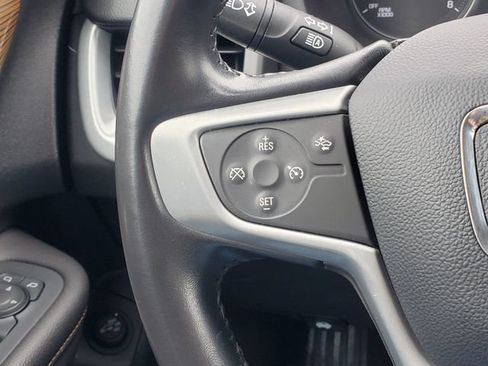Used 2020 GMC Terrain SLE w/ Driver Convenience Package FWD image 16