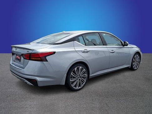 Used 2023 Nissan Altima 2.5 SL FWD image 5