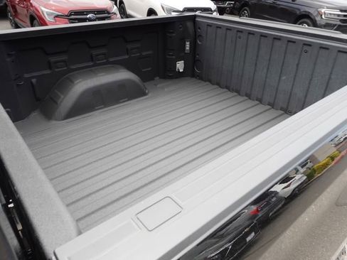 Used 2024 Chevrolet Silverado 1500 High Country w/ Technology Package AWD/4WD image 11