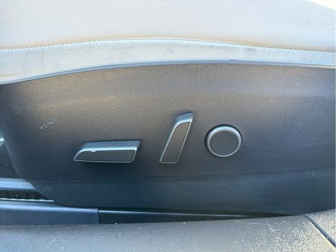 Used 2021 Tesla Model 3 Performance image 19